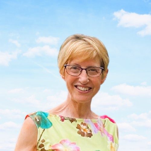 Headshot 500 x 500 - 5